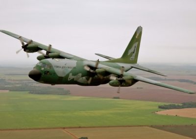 g_plugdados-galeria-aeronaves-lockheed-martin-c-130-hercules